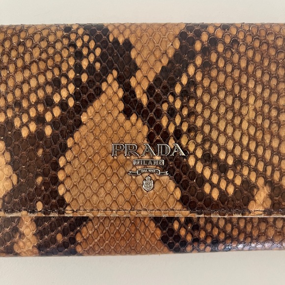PRADA **RARE Python Matinee continental bi-fold wallet. Rose-colored interior. - Picture 2 of 12